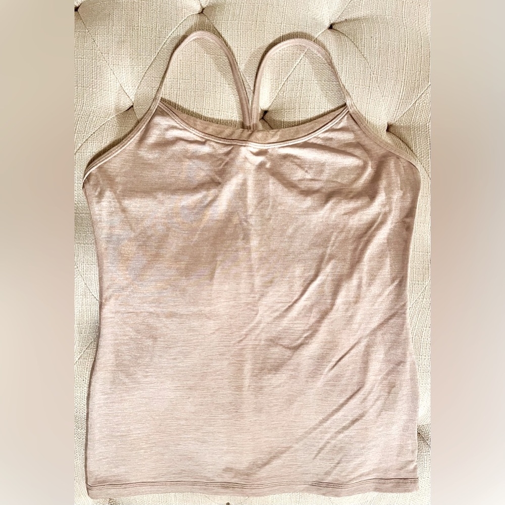 NWOT Lululemon Power Y Tank with Mesh Trim in Champaign with Shimer. Size 6.